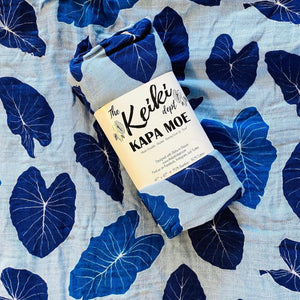 Hawaiian Kalo Imua Blue Bamboo Muslin Kapa Moe (blanket)